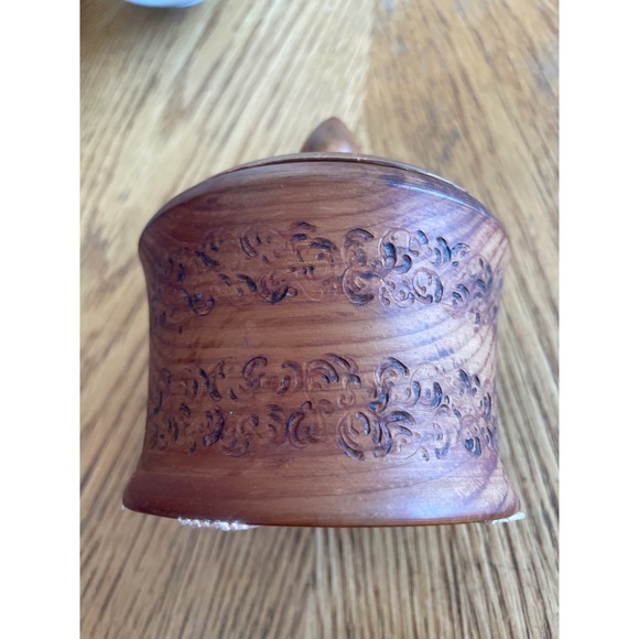 Vintage German Hand Turned Wood Lidded Jar Pyrography Souvenir Deutschland - Picture 2 of 7